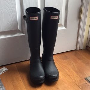 Size 7 Hunter Boots